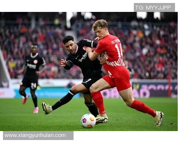 弗赖堡与拜仁慕尼黑激战正酣比分揭晓精彩瞬间回顾 弗赖堡与拜仁慕尼黑激战正酣比分揭晓精彩瞬间回顾