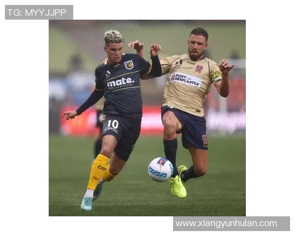 惠灵顿凤凰与中部海岸队员激战正酣精彩瞬间回顾与分析