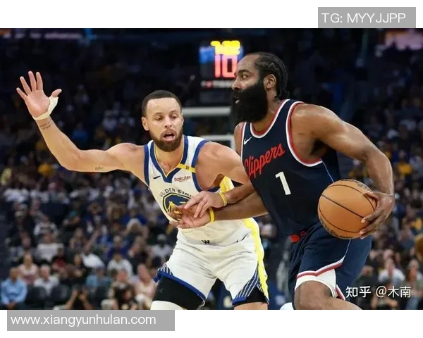 1516赛季NBA勇士与快船激战回顾精彩瞬间与赛季影响分析