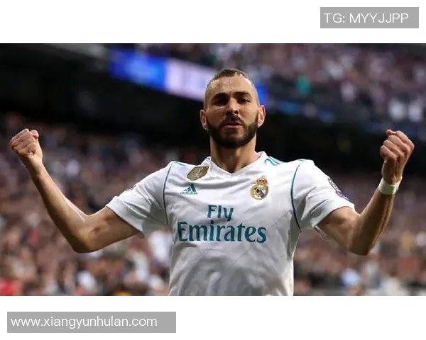 本泽马在足球历史上的传奇地位与影响力探讨 本泽马在足球历史上的传奇地位与影响力探讨