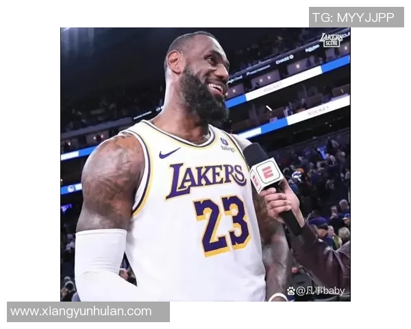 詹姆斯：从篮球场上的传奇到社会影响力的多重角色探索